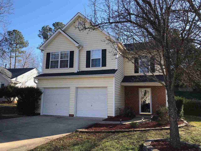 208 Hollyhock Ln, Apex, NC 27539