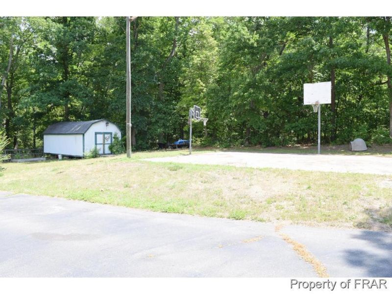 208 Holt Rd, Sanford, NC 27330