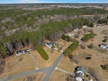 208 Hunting Lodge Rd, Clayton, NC 27520