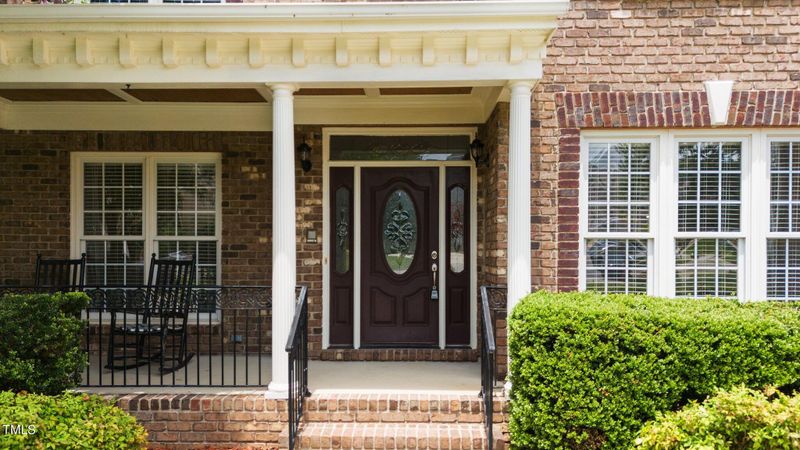 208 Kings Castle Dr, Apex, NC 27502