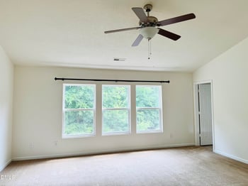 208 Knightwood Dr, Durham, NC 27703