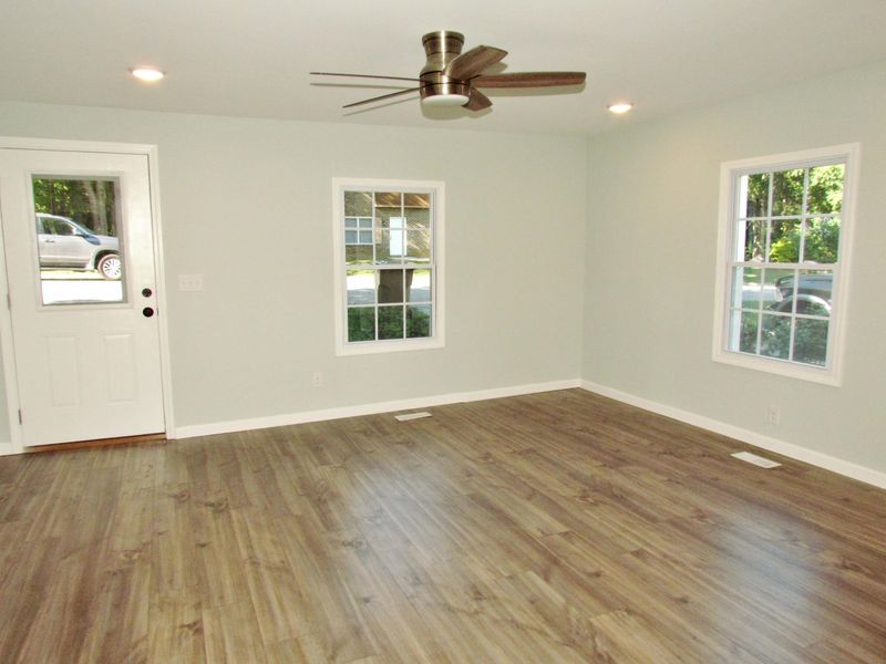 208 Lamberth St, Roxboro, NC 27573