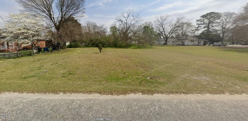 208 Lee Ave, Dunn, NC 28334