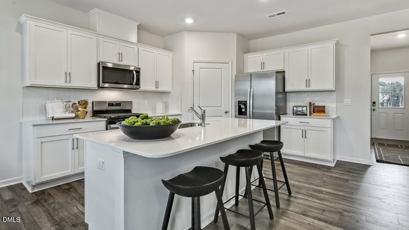 208 Lightfoot Ln, Hillsborough, NC 27278