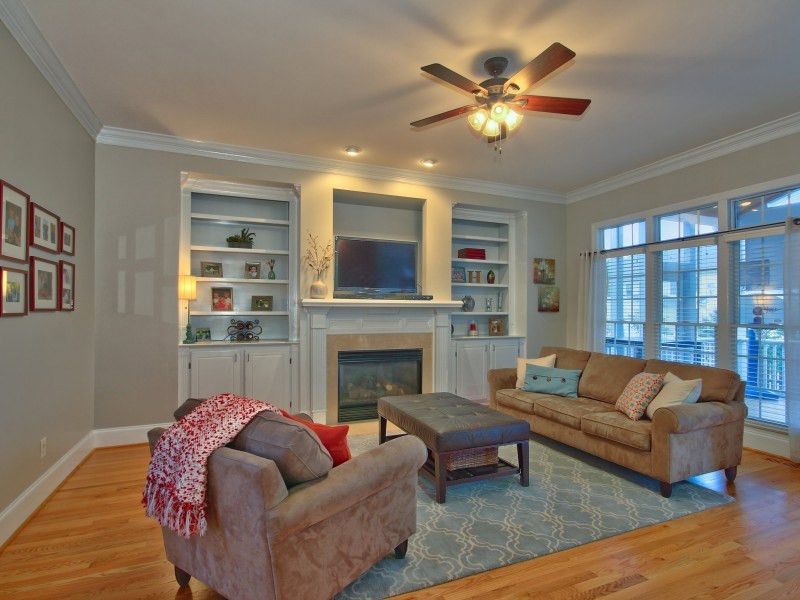 208 Lord Levens Ln, Cary, NC 27519