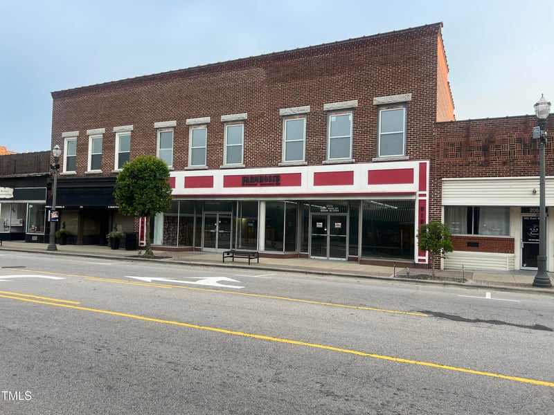 208 Main St, Benson, NC 27504
