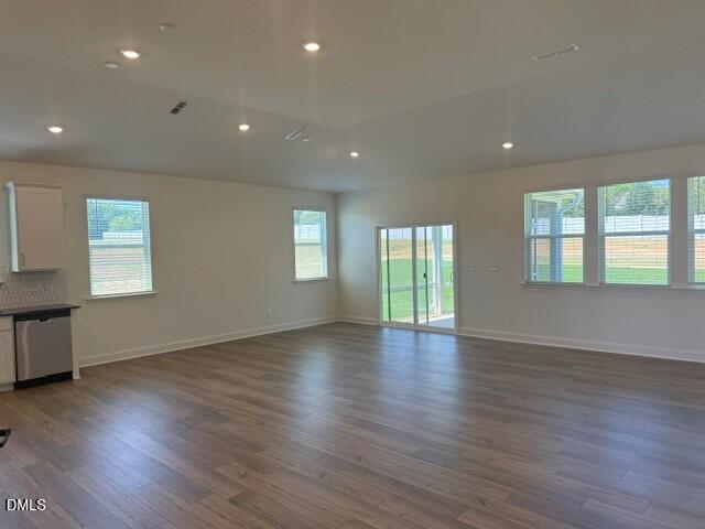 208 Matthew Mdw Ln, Lillington, NC 27546