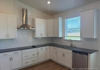 208 Matthew Meadow Ln, Lillington, NC 27546