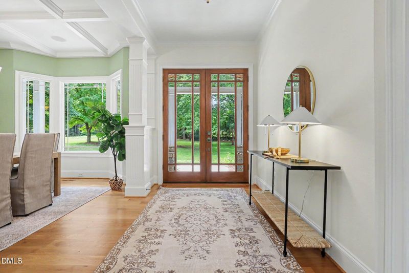 208 Meadow Run Dr, Chapel Hill, NC 27517