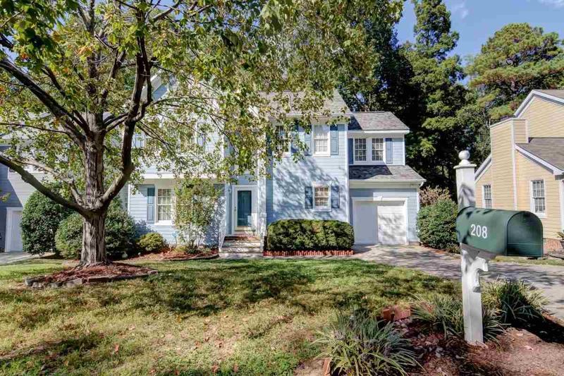 208 Mint Hill Dr, Raleigh, NC 27519