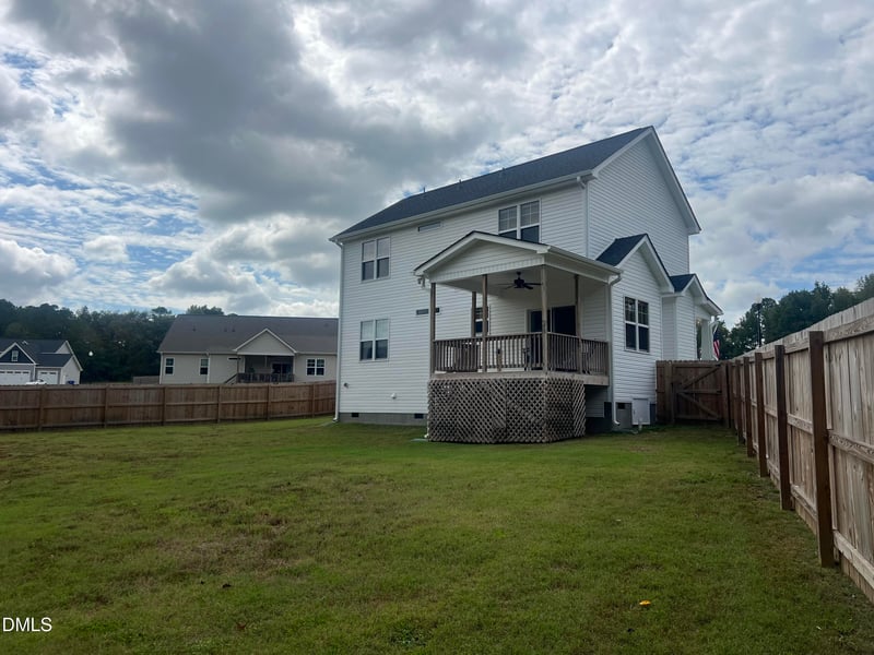 208 Mitchell Manor Dr, Angier, NC 27501