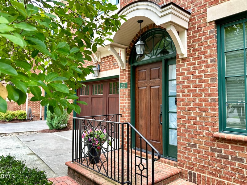 208 Old Franklin Grove Dr, Chapel Hill, NC 27514