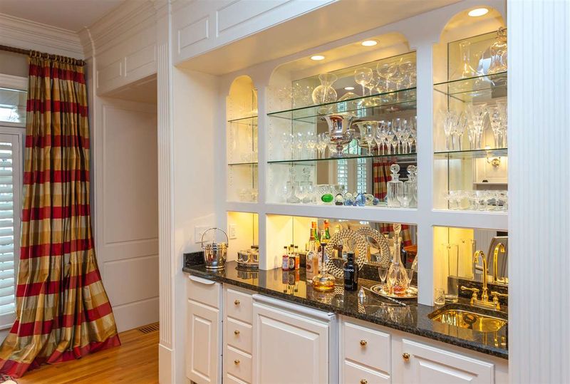 208 Oval Park Pl, Chapel Hill, NC 27517
