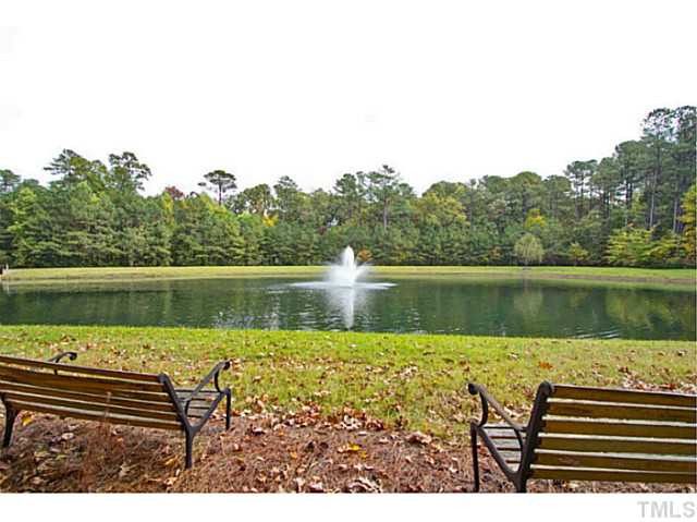 208 Oxford Mill Ct, Cary, NC 27518