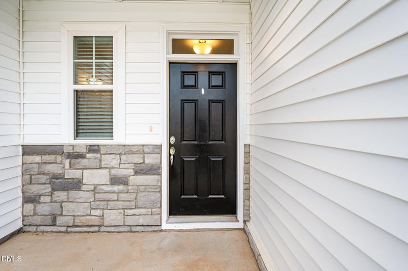 208 Peach Orchard Ct, Mebane, NC 27302
