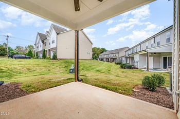 208 Peach Orchard Ct, Mebane, NC 27302