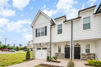 208 Peach Orchard Ct, Mebane, NC 27302