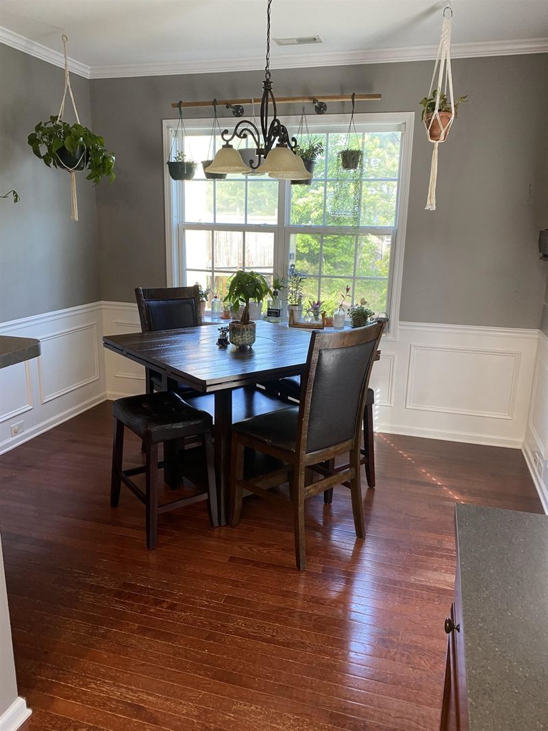 208 Presenteer Trl, Apex, NC 27539