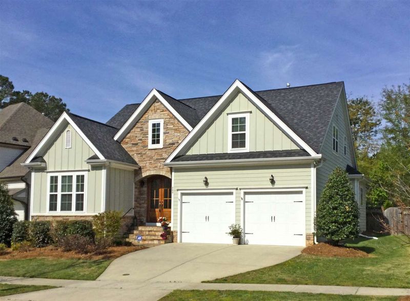 208 Redhill Rd, Holly Springs, NC 27540