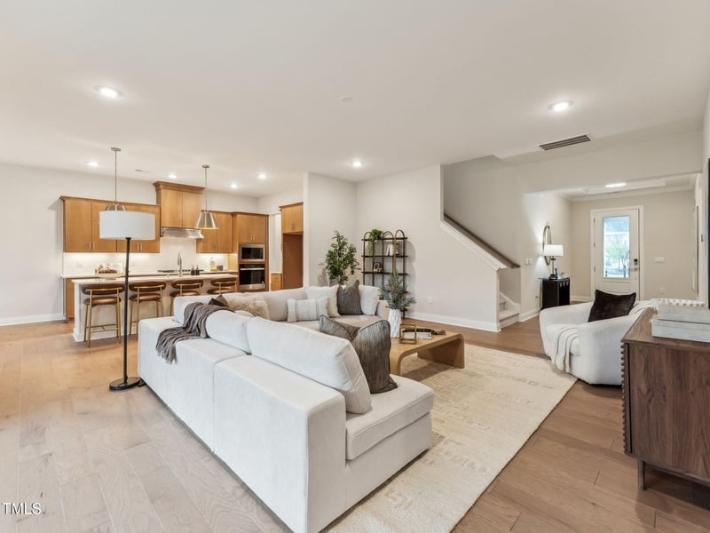 208 Regency Ridge Dr, Holly Springs, NC 27540