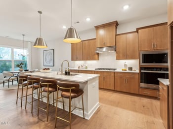 208 Regency Ridge Dr, Holly Springs, NC 27540