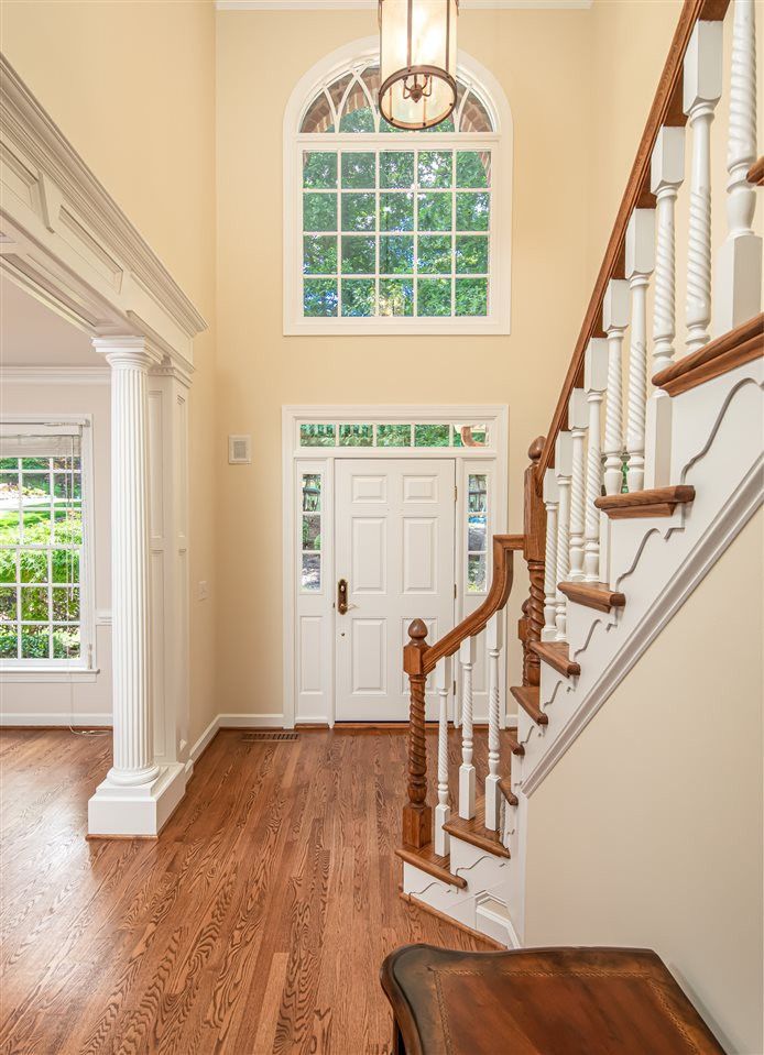 208 Rhododendron Dr, Chapel Hill, NC 27517