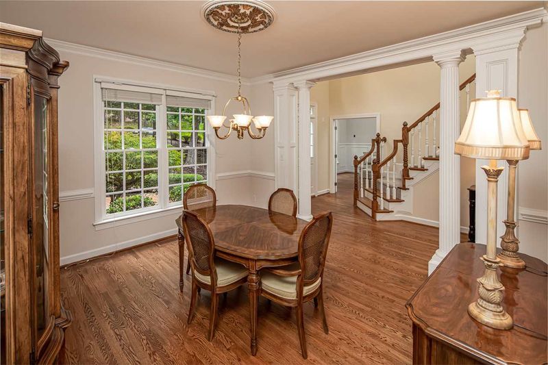 208 Rhododendron Dr, Chapel Hill, NC 27517