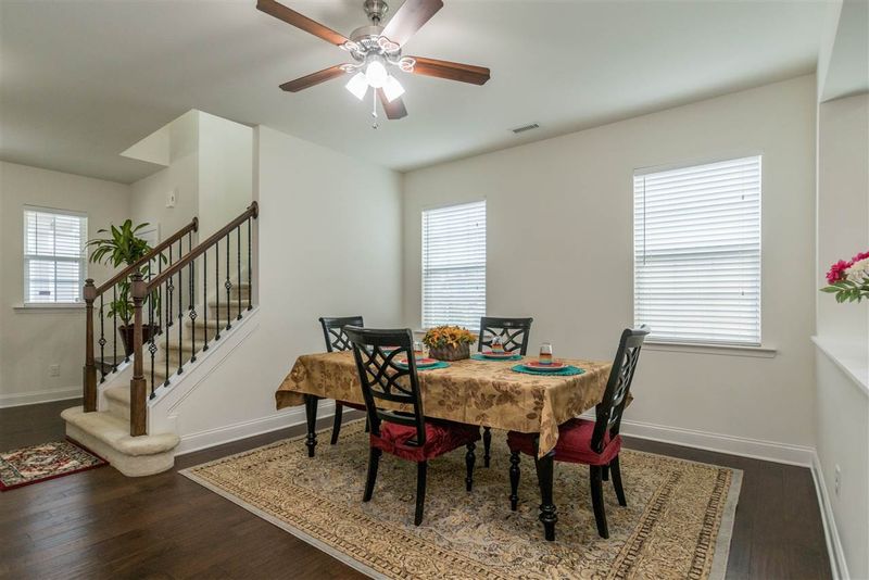 208 River Pine Dr, Morrisville, NC 27560