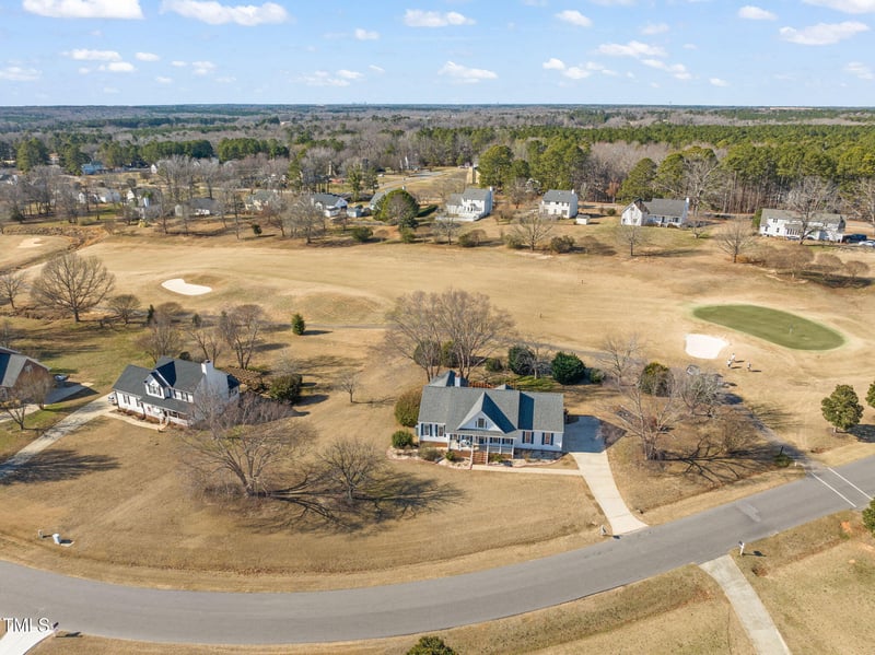 208 Riverwood Dr, Clayton, NC 27527