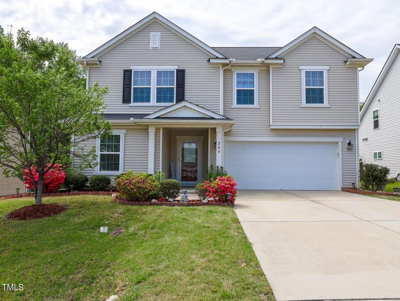 208 Rolling Meadows Dr, Clayton, NC 27527