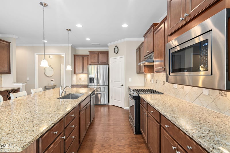208 Sailfish Ct, Durham, NC 27703
