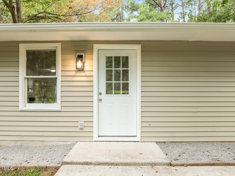 208 Scarlett Dr, Chapel Hill, NC 27517