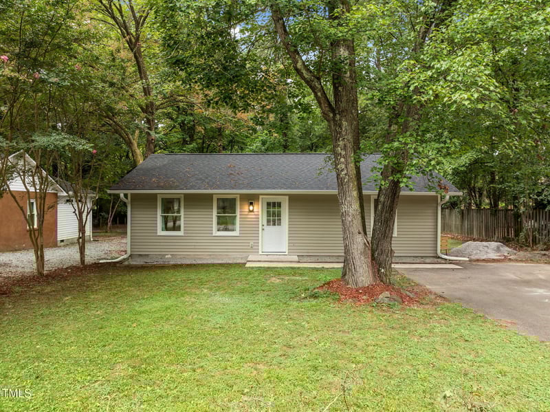 208 Scarlett Dr, Chapel Hill, NC 27517