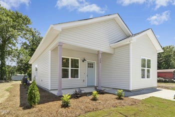 208 Sellers St, Selma, NC 27576