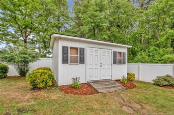 208 Shawcroft Rd, Fayetteville, NC 28311