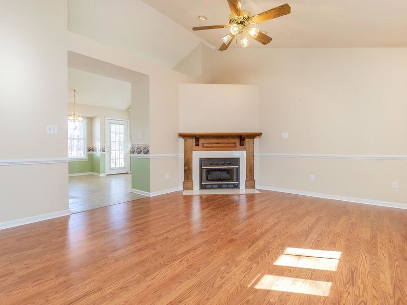 208 Southerby Dr, Garner, NC 27529