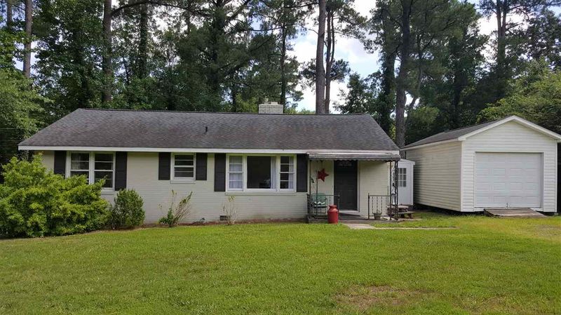 208 Stancell Dr, Chapel Hill, NC 27517