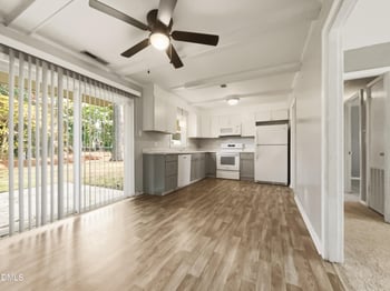 208 Starhill Ave, Fayetteville, NC 28303