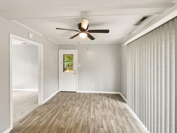 208 Starhill Ave, Fayetteville, NC 28303