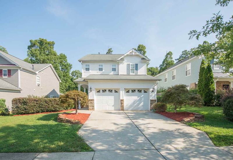 208 Steedmont Dr, Holly Springs, NC 27540