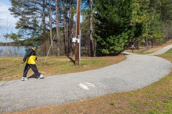 208 Stoneleigh Dr, Cary, NC 27511