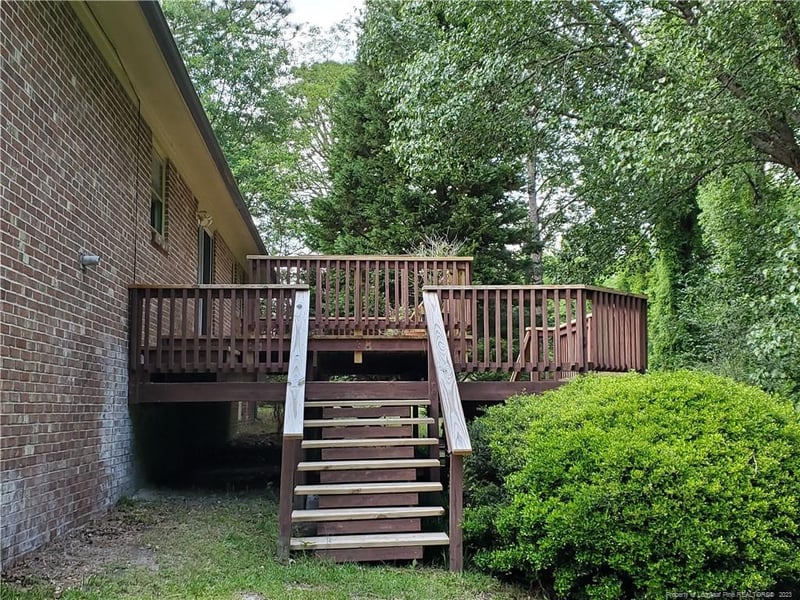 208 Summerhill Ct, Fayetteville, NC 28303