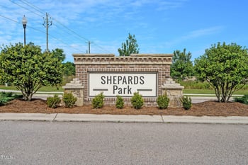 208 Swift Park Dr, Zebulon, NC 27597