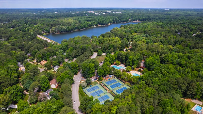208 Sylvan Grove Dr, Cary, NC 27518