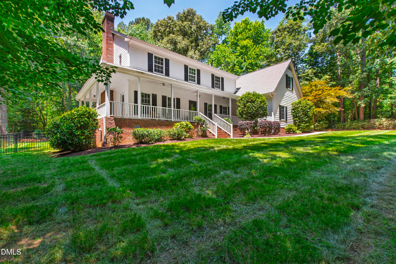 208 Sylvan Grove Dr, Cary, NC 27518
