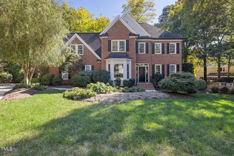 208 Townsend Ct, Cary, NC 27518
