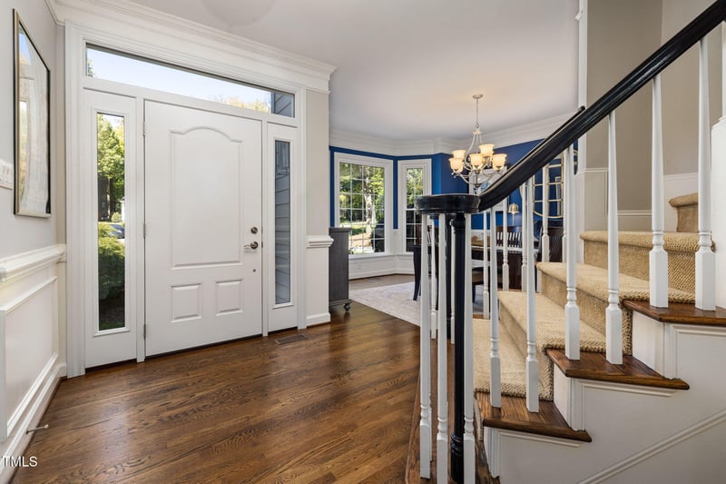 208 Townsend Ct, Cary, NC 27518