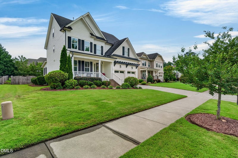 208 Traditions Garden Ln, Wake Forest, NC 27587