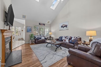 208 Trailview Dr, Cary, NC 27513