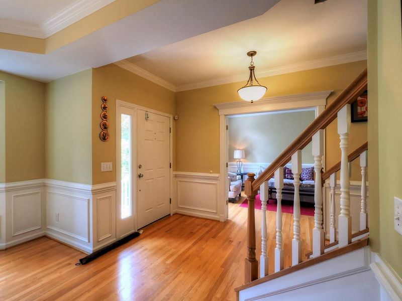 208 Tremont Cir, Chapel Hill, NC 27516